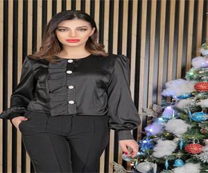 Bluza MBG neagra cu volanas si nasturi decorativi