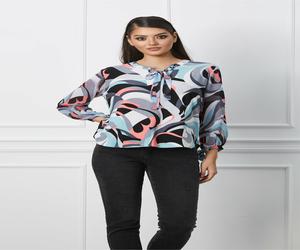 Bluza Manuela gri cu imprimeu bleu si corai