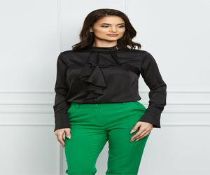 Bluza MBG neagra satinata cu volan la bust