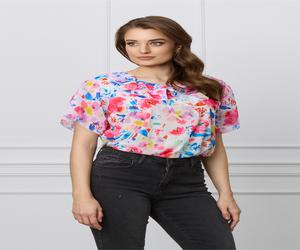 Bluza Sorina alba cu imprimeuri florale roz si albastre