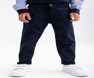 Pantaloni bleumarin pentru baieti cu nasture in talie